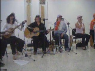 Las Brujas interpretan del repertorio Latinoamericano