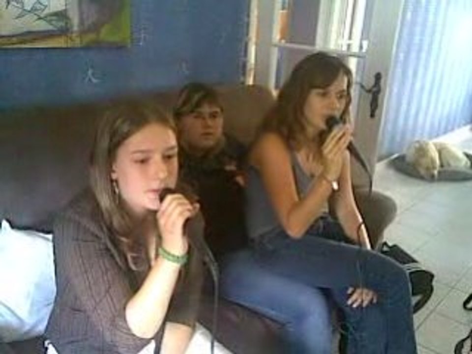 Somebody Told Me by Laura & Maéva