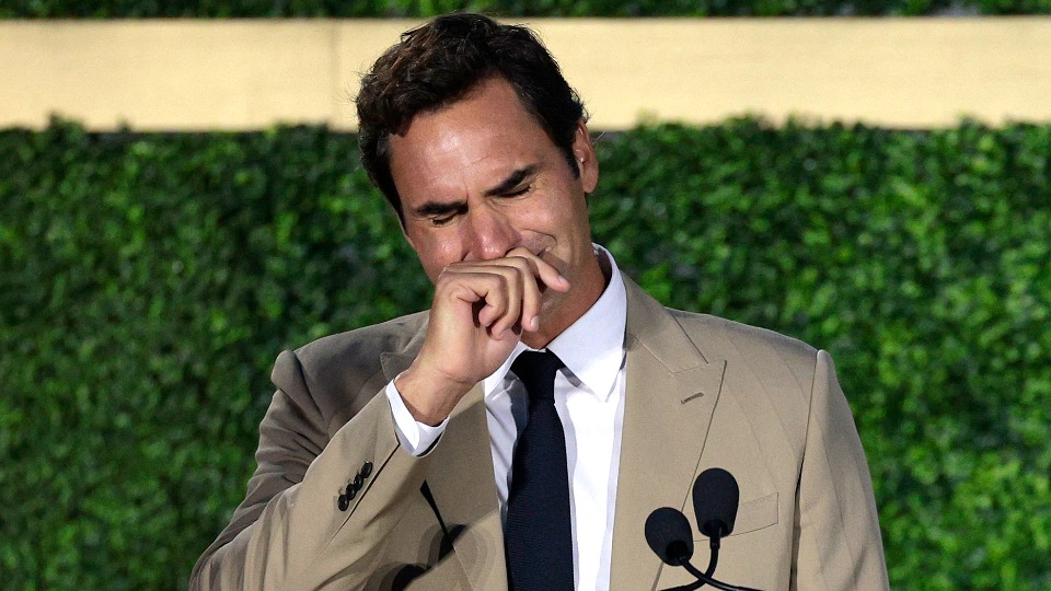 Tennis : L'émotion intense de Roger Federer lors de son intronisation au Hall of Fame