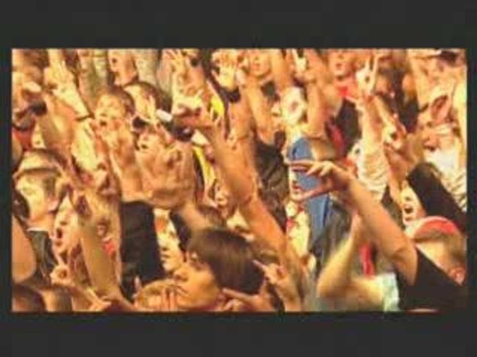 KoRn - "Y'all Want a Single" (Live)