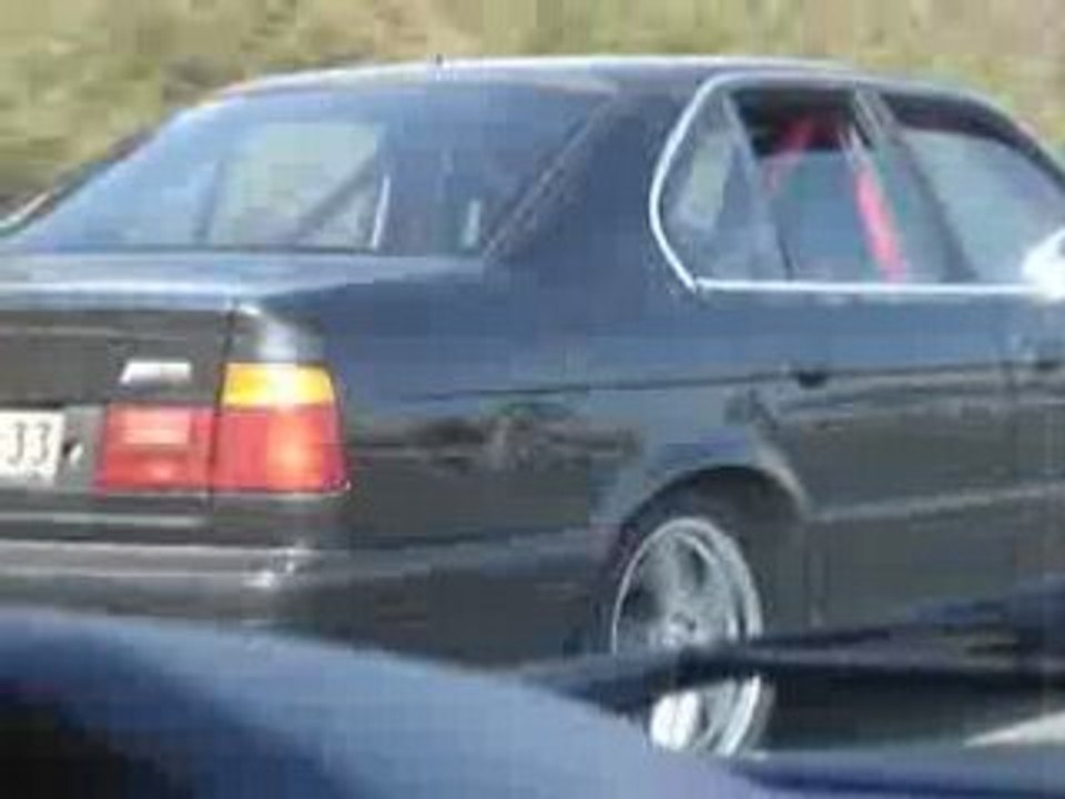 Alpina B9 vs M5