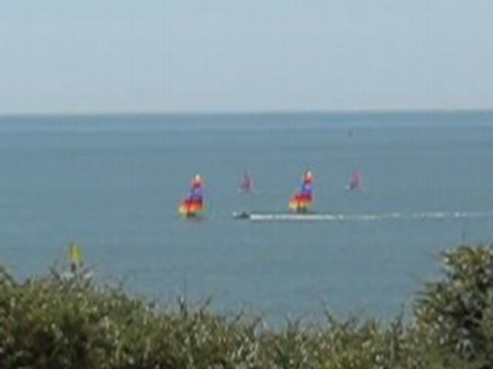 Saint Marc sur Mer : voiliers et planches à voile
