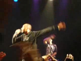 Soprano - Ferme les yeux et imagine toi