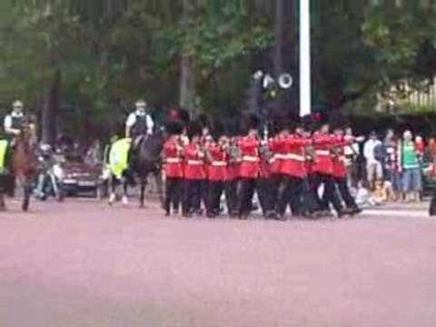 la releve de la garde londres 12/07