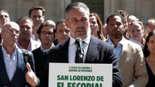 Abascal pide al PP sus votos para activar el artículo 102 de la Constitución y juzgar a Sánchez por traición