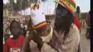 Alpha Blondy dans Demain t'appartient, featuring Bilal