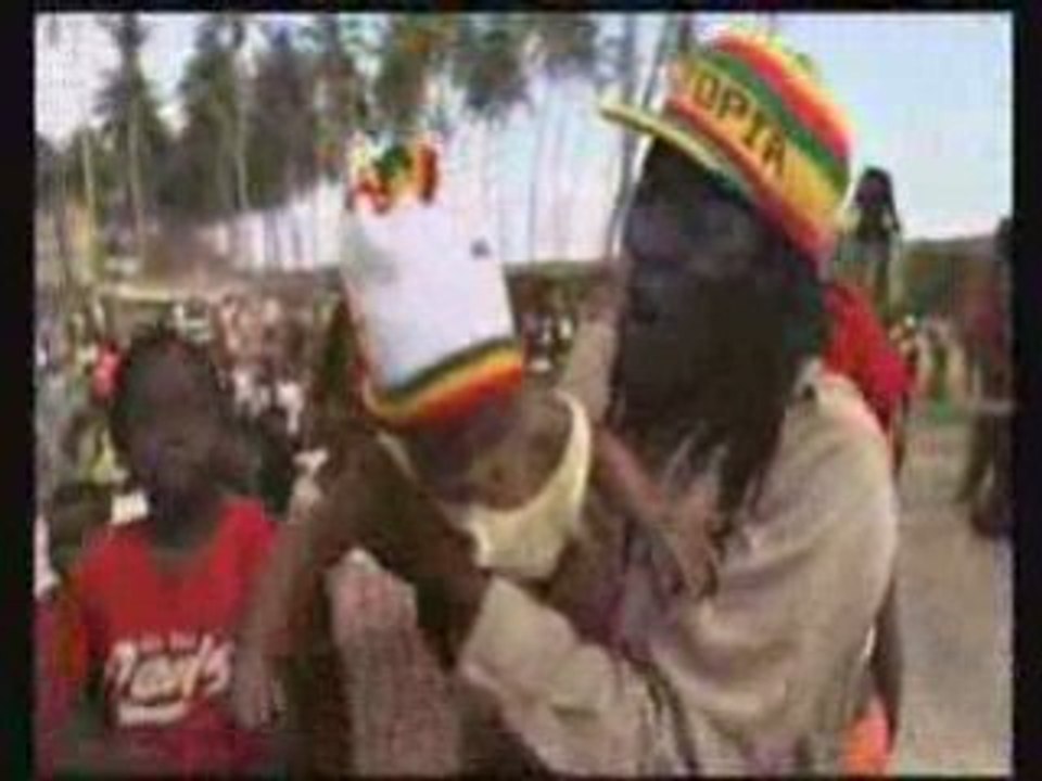 Alpha Blondy dans Demain t'appartient, featuring Bilal