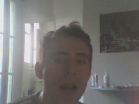 Wiwi égratigne La maison des jours heureux