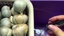 ​The Easiest Way to Peel Garlic Using a Nail Clipper