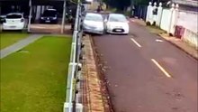 Câmera grava em vídeo instante da batida entre Onix e C3 no Cancelli