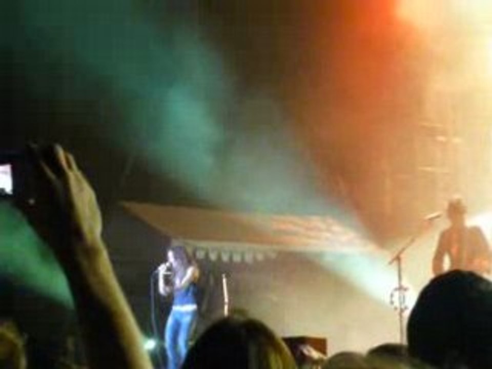 vanessa paradis aux arenes de nimes