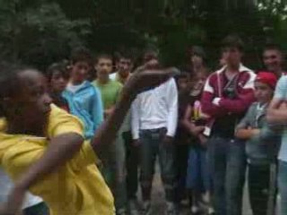 ELECTRO WAR