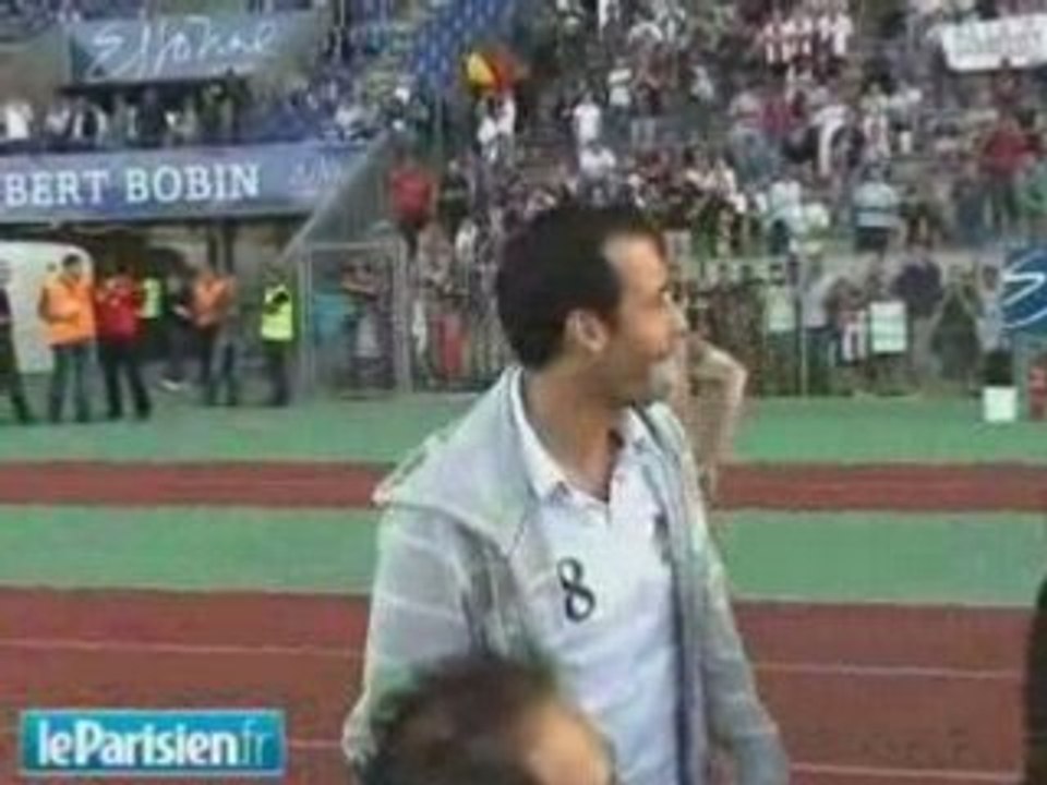 PSG - Lierse - 4-0 - Résumé foot avec Giuly et Makélélé