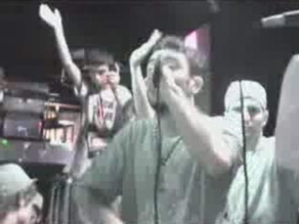 Nesterninoman in concert live