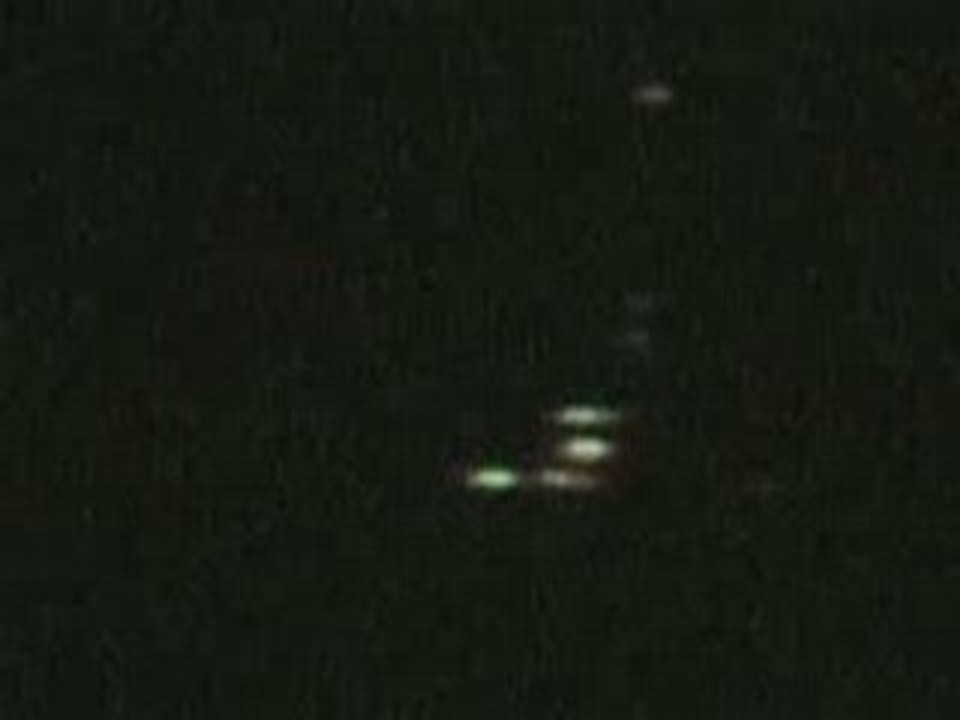 Brilliant Triangle UFO Formation USA June 8th 2008