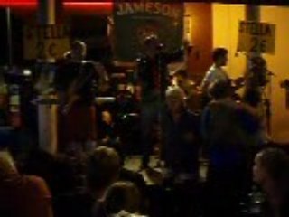 Reprise de Are you gonna be my girl par Kenata