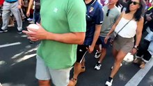 Manifestantes increpan a profesionales de prensa