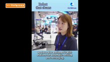 Cina: robot impiegati in attività quotidiane alla fiera di Hangzhou