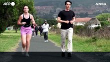 A Città del Capo una corsa di 24 ore contro il femminicidio