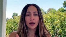 Jennifer Lopez goes make-up free in new video