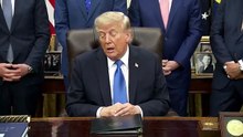 Donald Trump "feliz" com saída de Harry e Meghan dos EUA