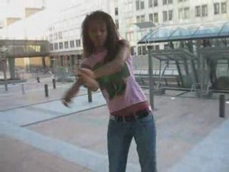 martiinii!! x3 electro x3 DEBUTAANTE DUN MOiiS !!