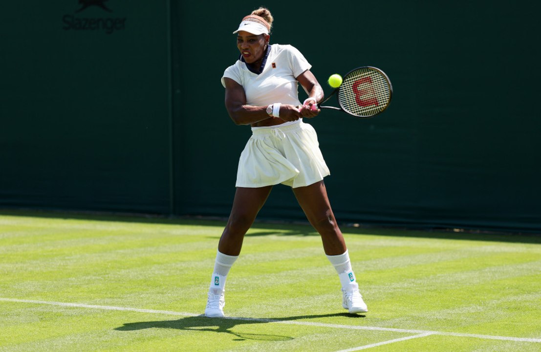 'Mama schaut immer zu': Serena Williams Töchter entdecken riesige Nike-Fotos