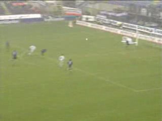 Zidane - Gol dos 40 metros (Juventus)