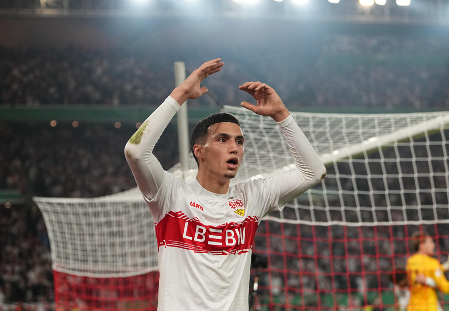 Bundesliga : Un Stuttgart étincelant surclasse Cologne