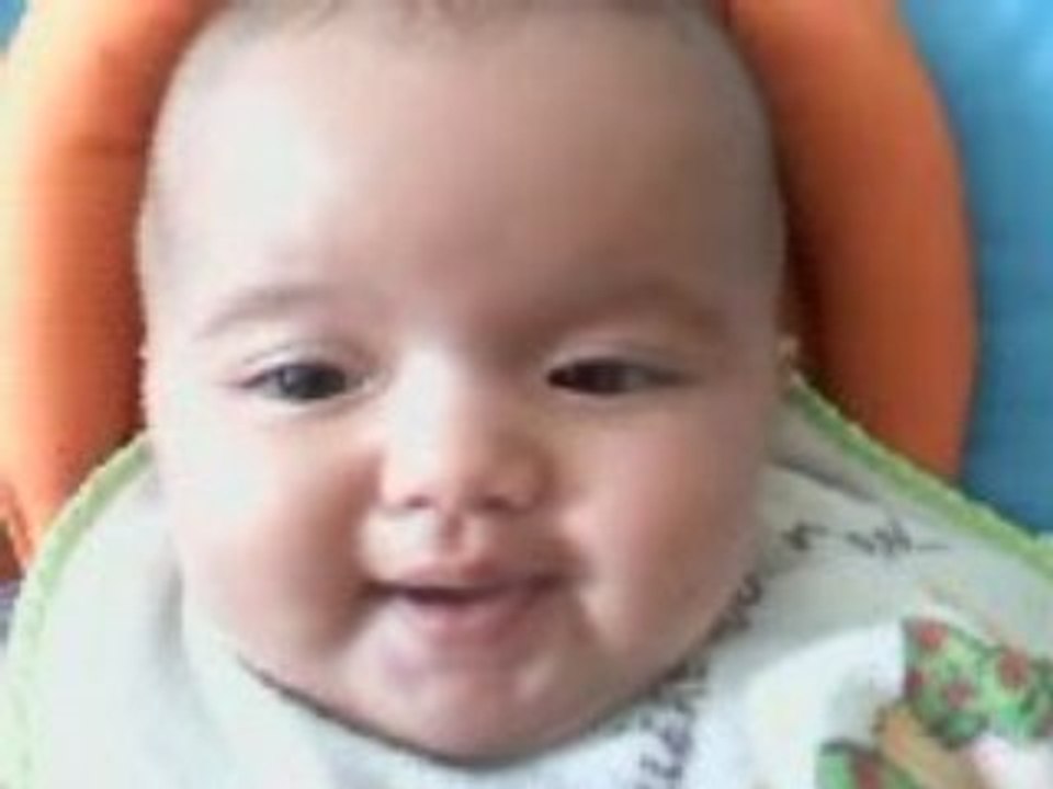 Tia qui parle la bouge fermée 5 mois