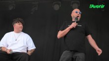 TeddyBear fait danser Les Solidarités et invite François Damiens sur scène
