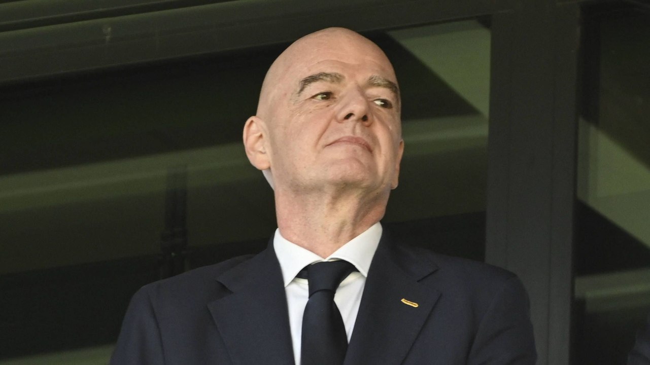 "treten sie zur wahl an?" infantino ignoriert fragen zu seiner zukunft