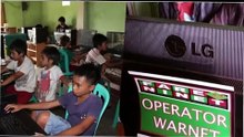 The Indonesian “Internet Cafe” Americans Never Had