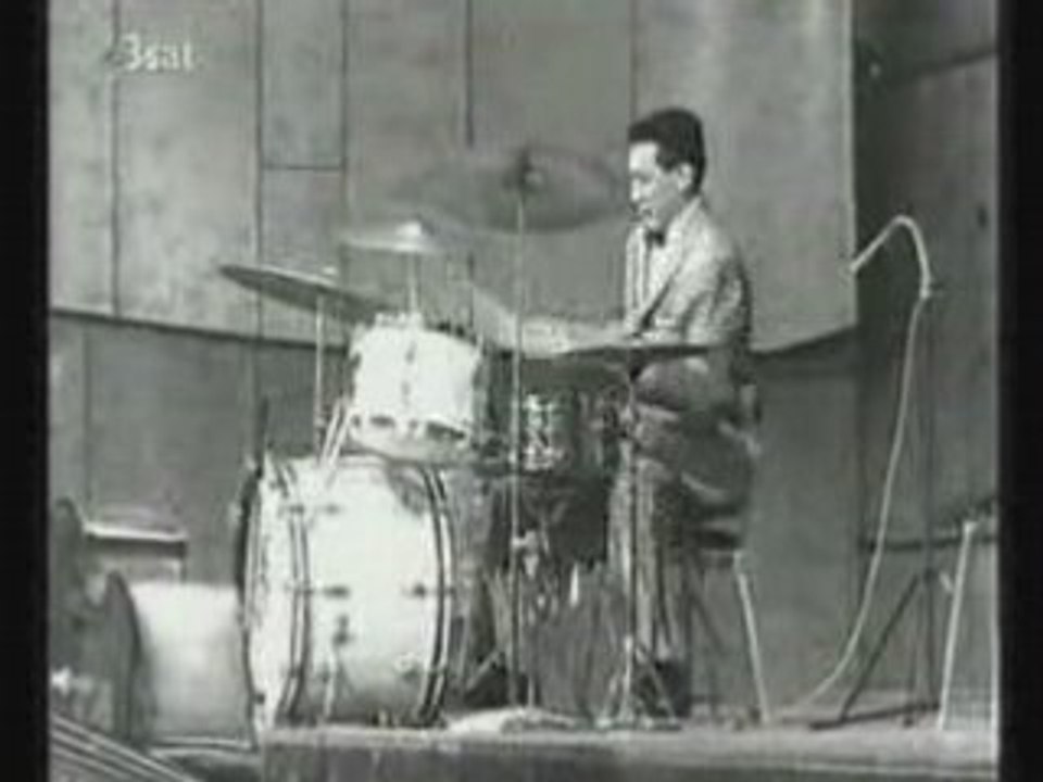 Louis Armstrong-Stompin' at the Savoy-1959