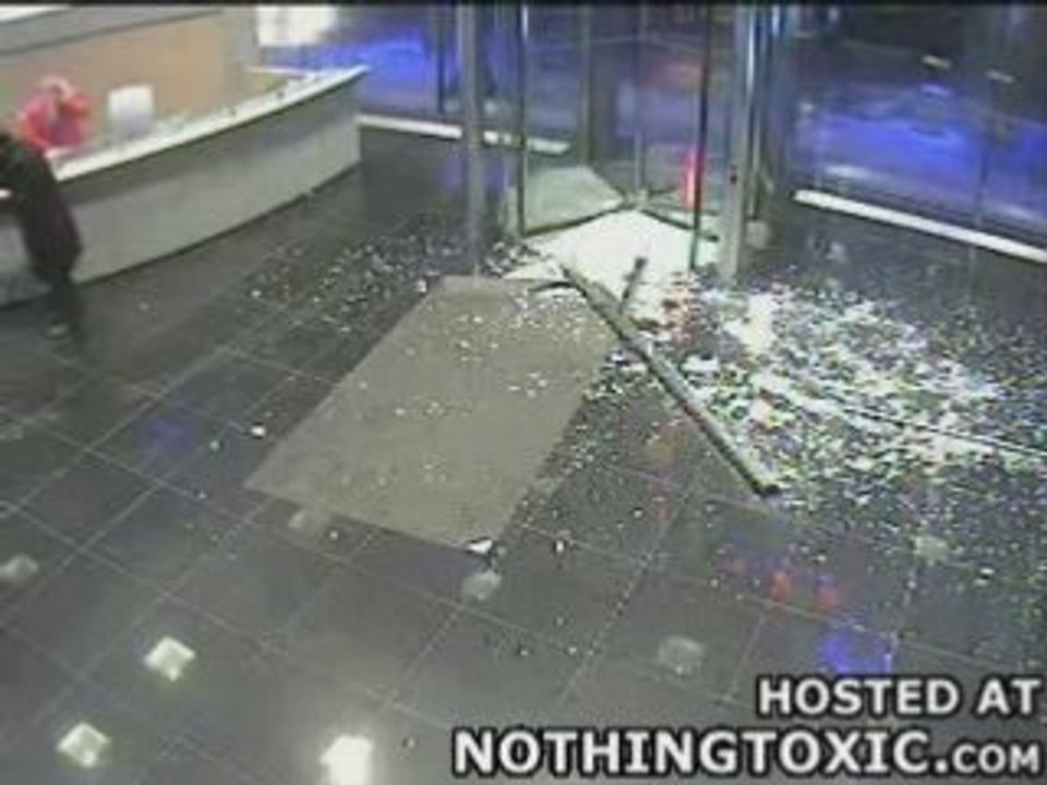 Susto en la puerta