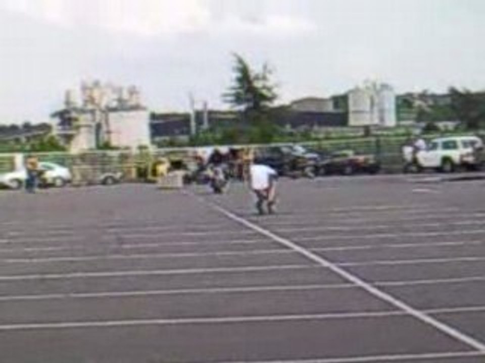 stunt rennes le 27/07/2008 www.stuntspirit.com moto stoppie