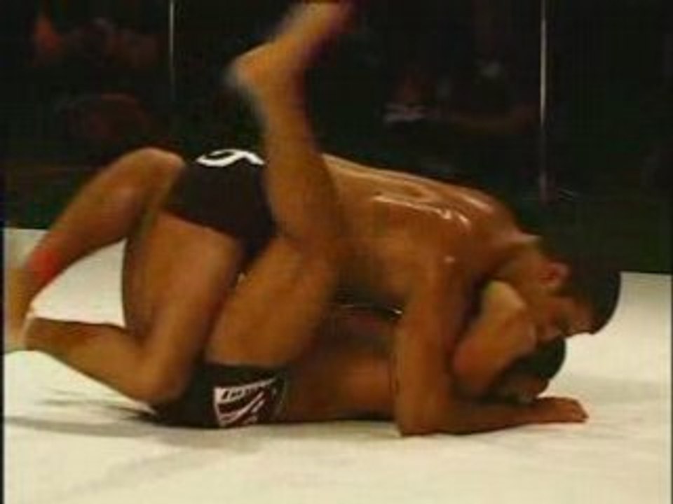 Ricardo Arona vs Vitor Belfort