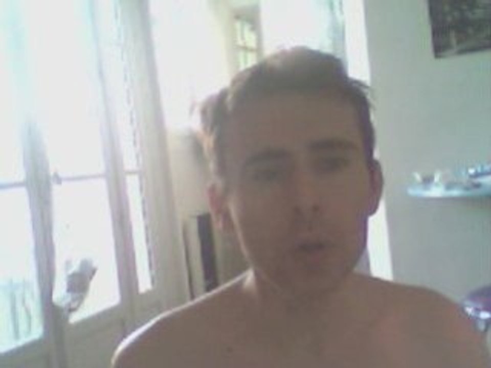 Wiwi égratigne "Entends ma voix"