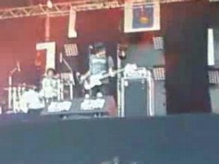 Confusions printannières - BBB - Vieilles charrues - 17/07