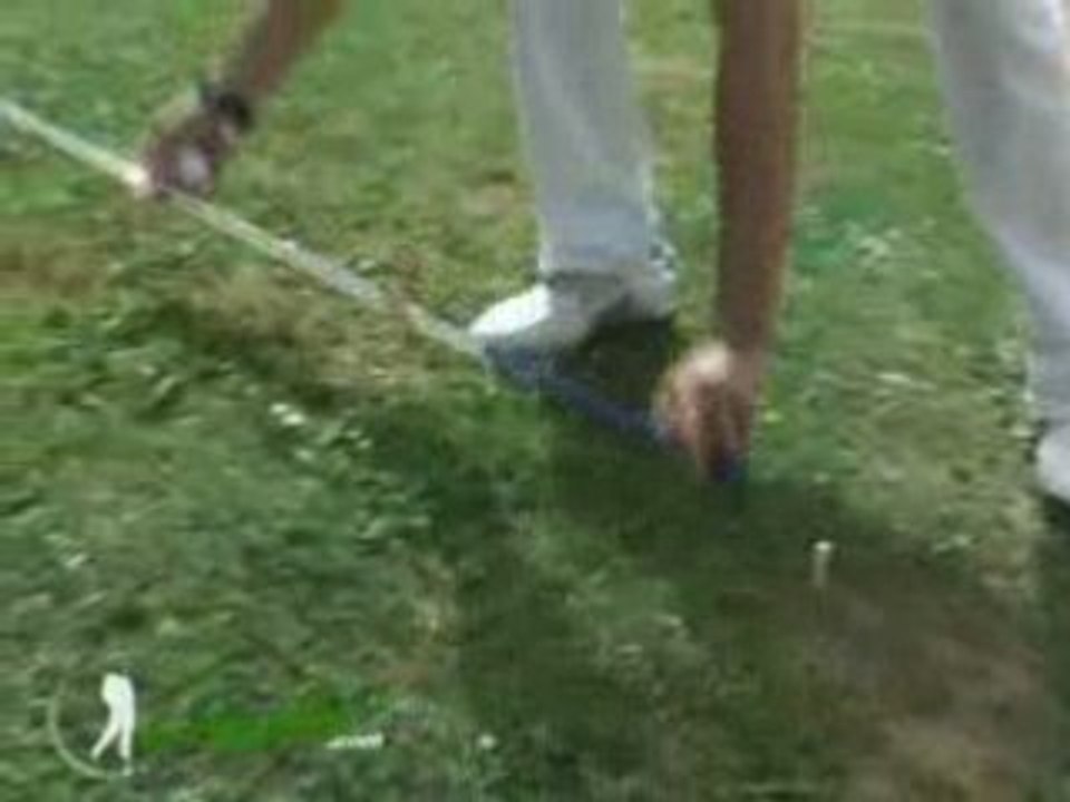 Règles de golf : Balle sur un chemin...,