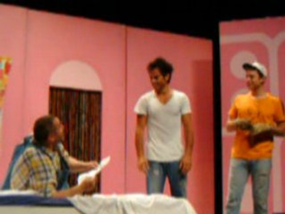 piece de theatre vient chez moi jhabite chez une copine 1