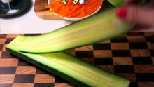 Spicy jackfruit cucumber rolls