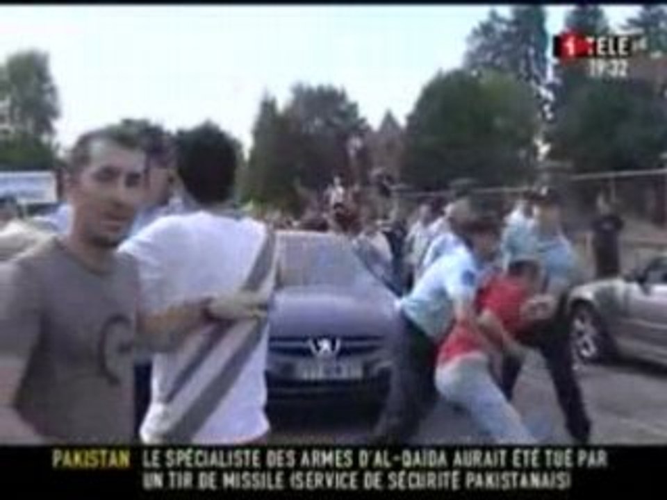 Visite très mouvementée d'Hubert Falco à Bitche (Moselle)