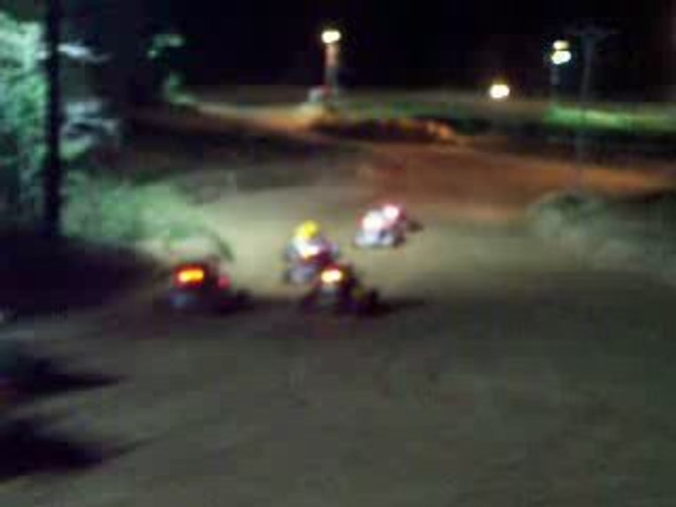 Départ 2 kartcross 602 nocturne minzac 08