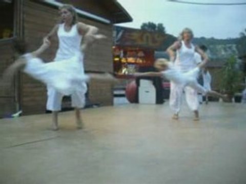 Spectacle de cirque avec poussiéres d'Etoiles