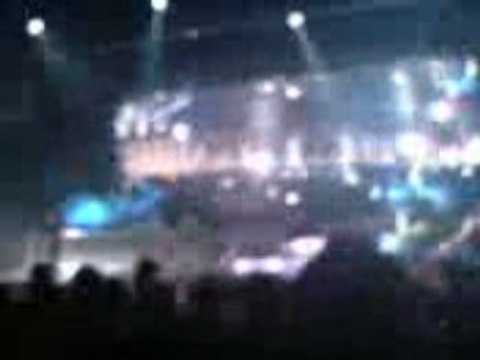 jonas brothers and avril lavigne tour 16