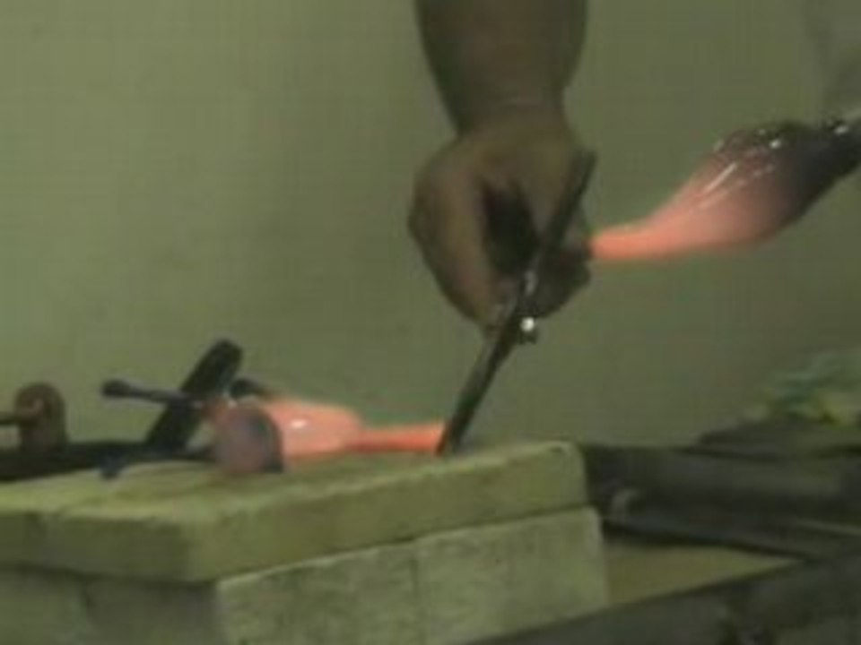 Sculpture éclair d'un chat en verre