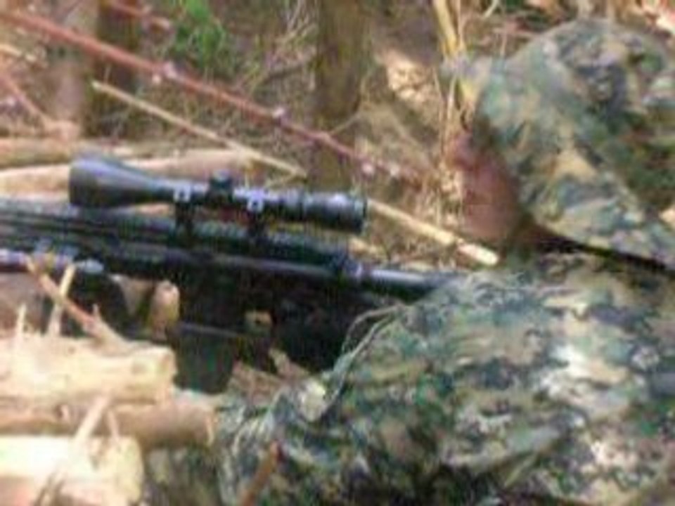 Partie d'airsoft AEG01 à Grieges (28-07-2008) Part2