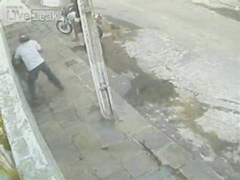 Brasile: rapina alla luce del sole