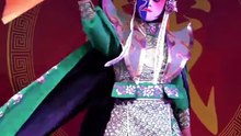 Sichuan Opera’s face-changing art. When I first saw this performance, I couldn’t believe my own eyes